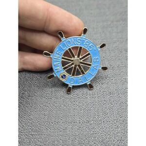 Vintage 1985 Maine Lions Club Pin Ship Wheel Blue Enamel Dal Las Lions Day